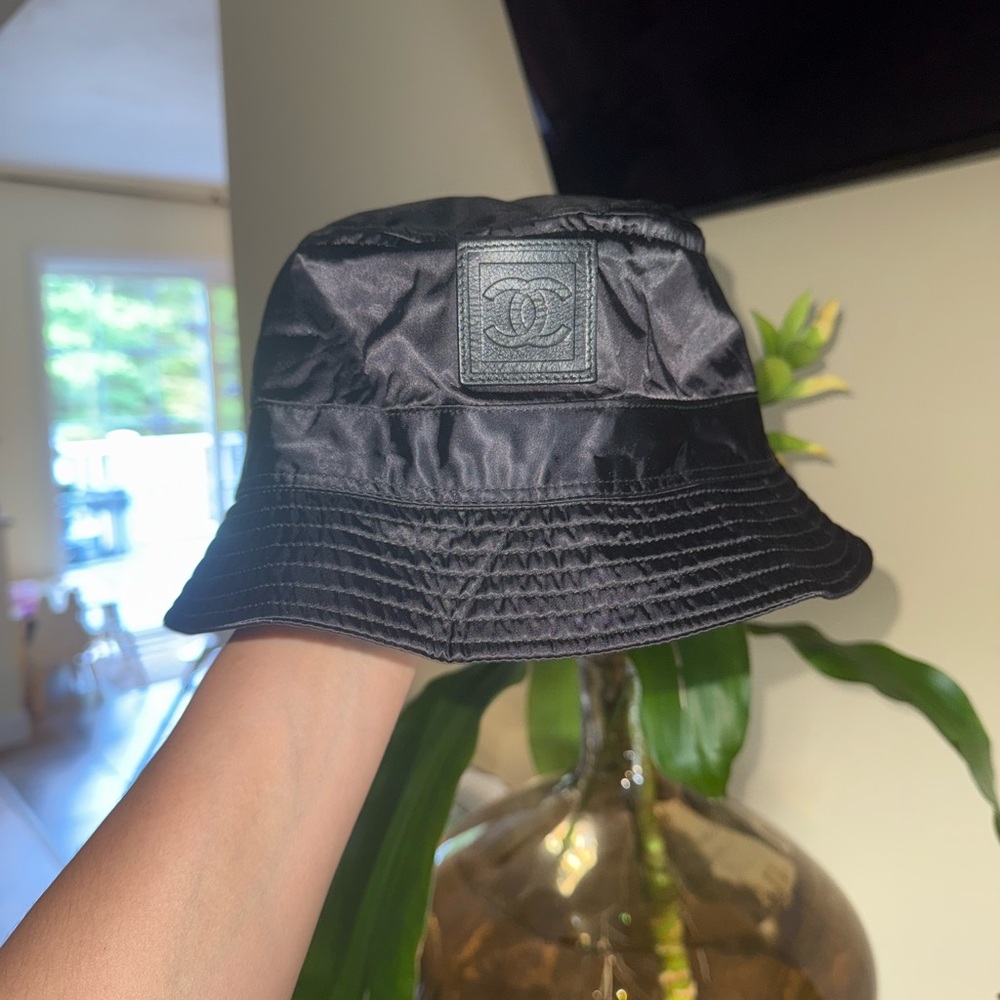 CHANEL Elegant Black Quilted Hat